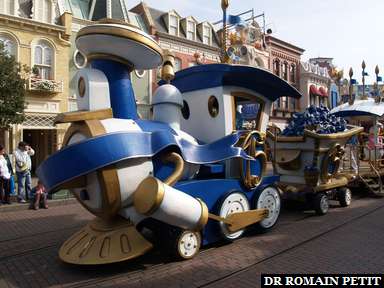 Album photos Le Petit Train des Personnages Disney par Romain Petit