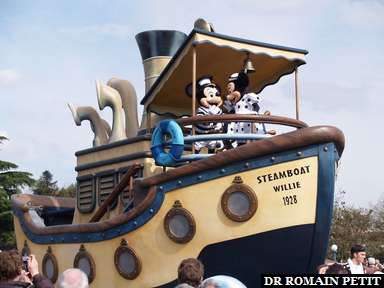 Album photos La Parade du Monde Merveilleux de Disney par Romain Petit
